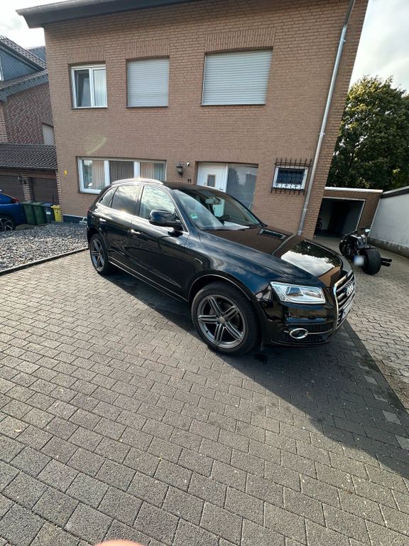 Image of Audi Q5
