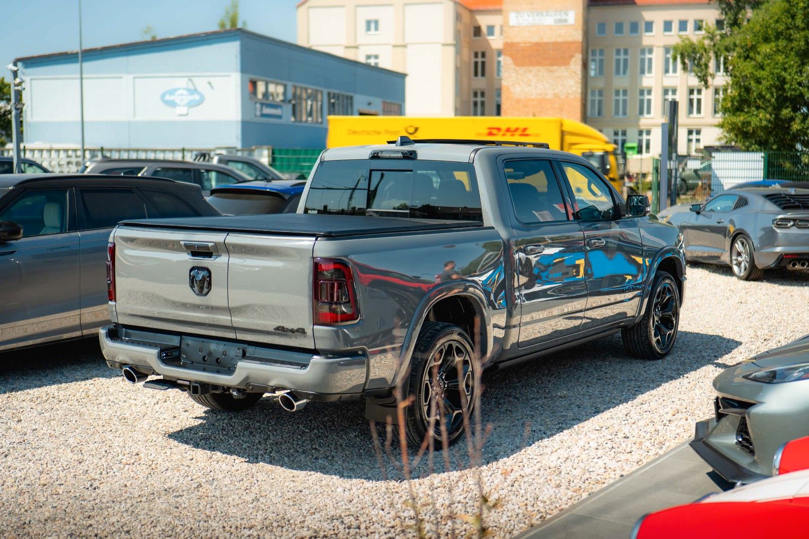 Fahrzeugabbildung Dodge RAM 5.7 V8 HEMI 4x4 LIMITED 10TH ANNIVERSARY ACC