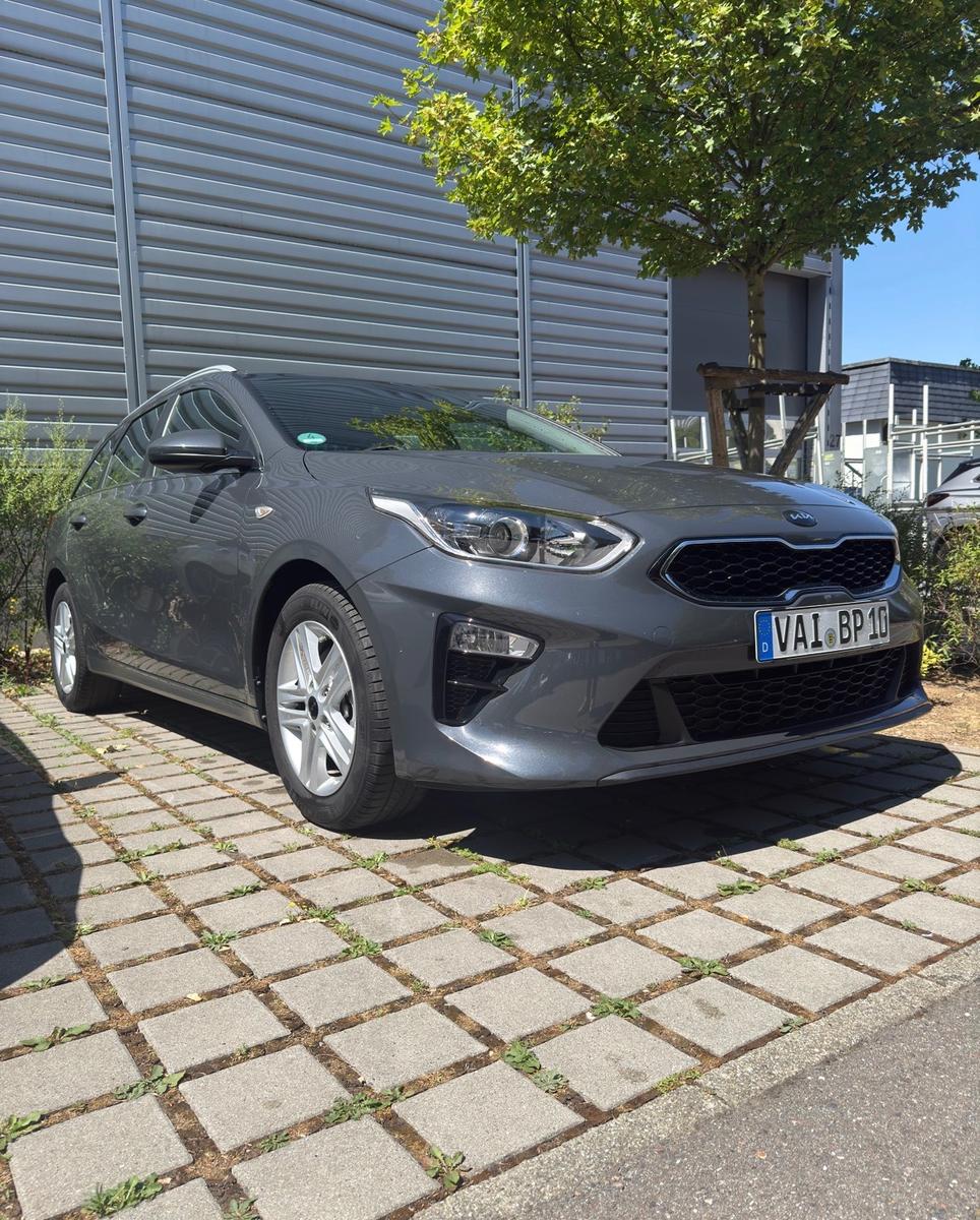 Kia cee'd Sportswagon 1.4 T-GDI Platinum Edition...