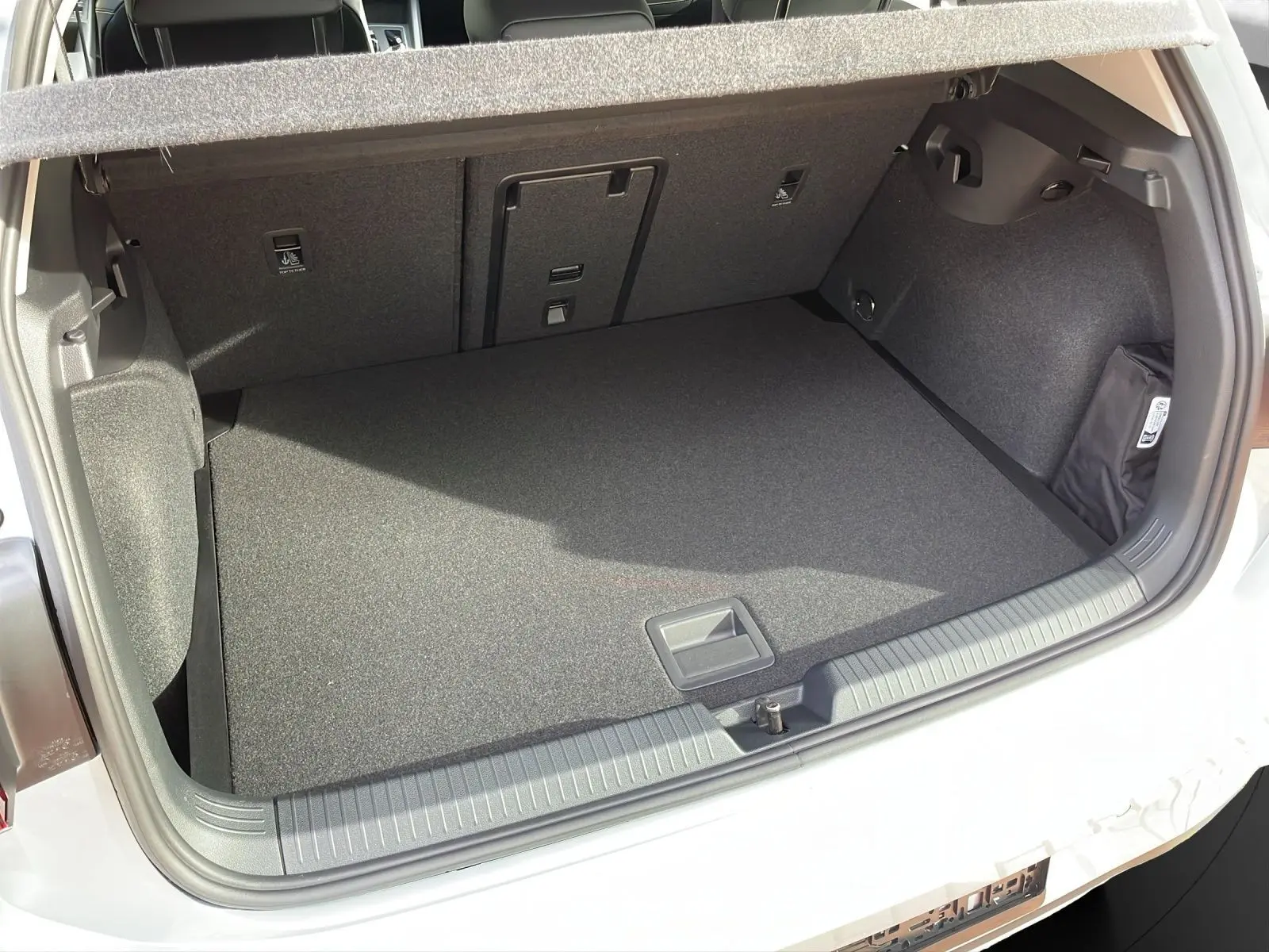 Volkswagen Golf Life "ENERGY" 1,5 eTSI DSG AHK Navi, миниатюра 12