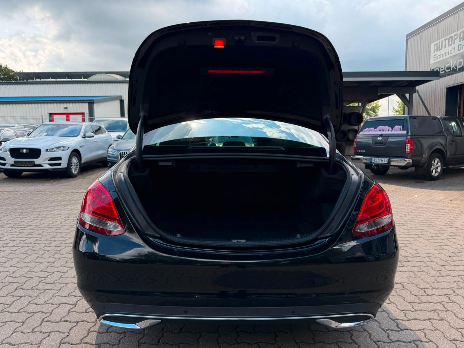 Mercedes-Benz C200d FACELIFT°1-HAND°AUTOM°AHK°RFK°T-LEDER°NAVI