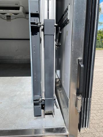 Fahrzeugabbildung Ford Transit Tiefkühlkoffer *Ladebordwand*Seitentür*