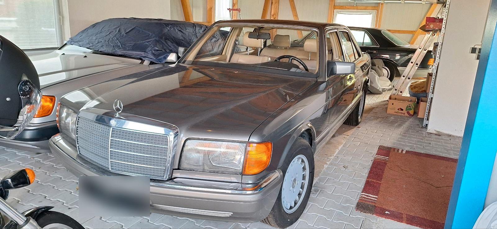 Mercedes-Benz 300