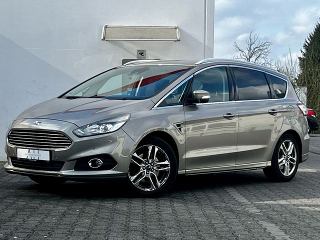 Ford S-Max Titanium AWD *Autom. Navi. AHK 179PS uvm.*