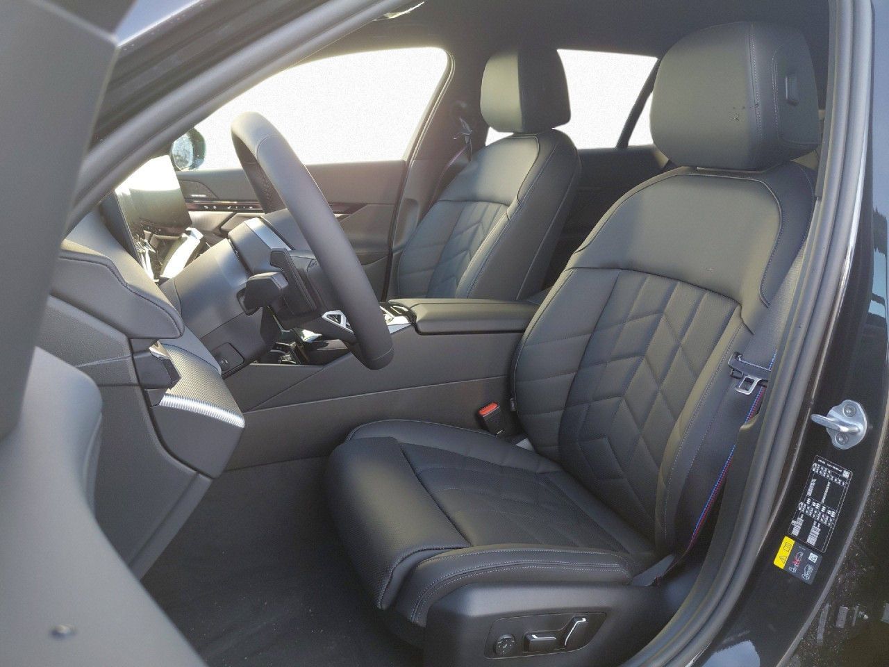 BMW i5 - Bild 14