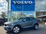 Volvo XC40 D4 Momentum AWD - Volvo XC40: Grau