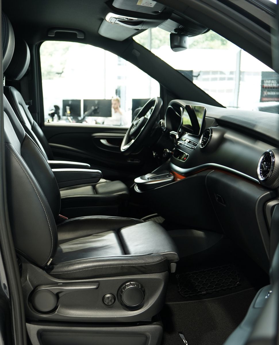 Mercedes Benz V 300