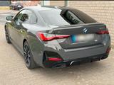 BMW M440i xDrive Gran Coupé A - - graue BMW M440