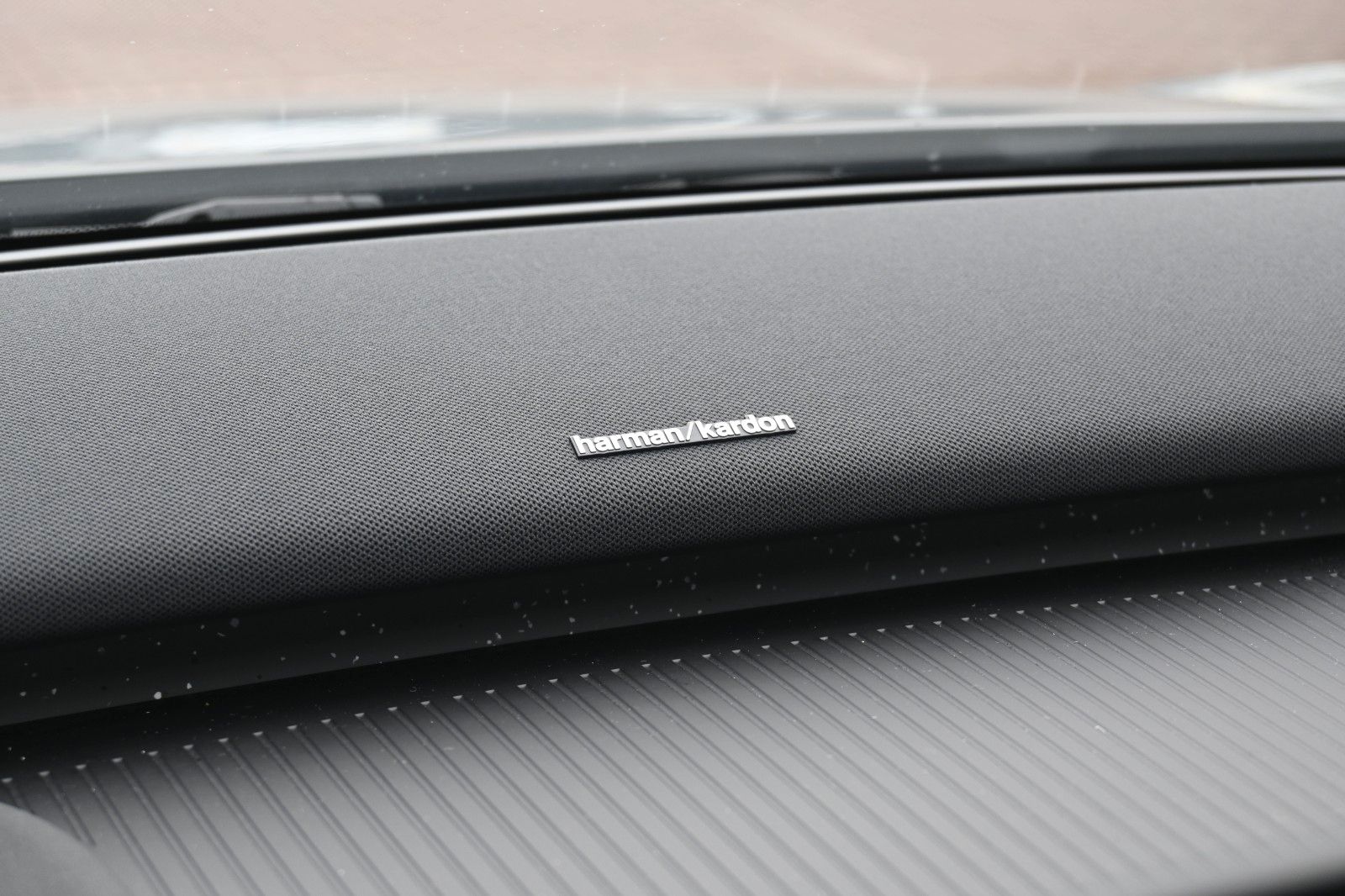 Fahrzeugabbildung Volvo EX30 Twin Performance AWD Ultra*PANO*ACC*20"