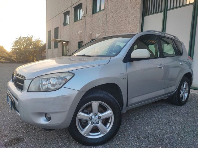 Toyota RAV 4 LUXURY TETTO APRIBILE DIESEL 4X4