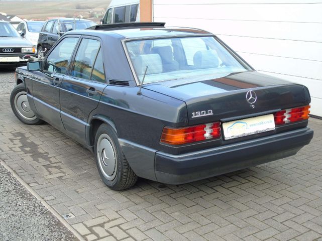 Mercedes-Benz 190 DIESEL*SCHIEBEDACH*1 VORHALTER*4 KOPFSTÜTZEN