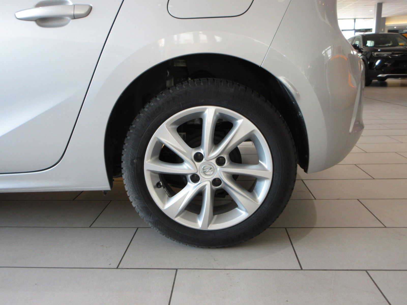 Fahrzeugabbildung Opel Corsa F Elegance 1.2T LED/NAVI/PDC/ALU