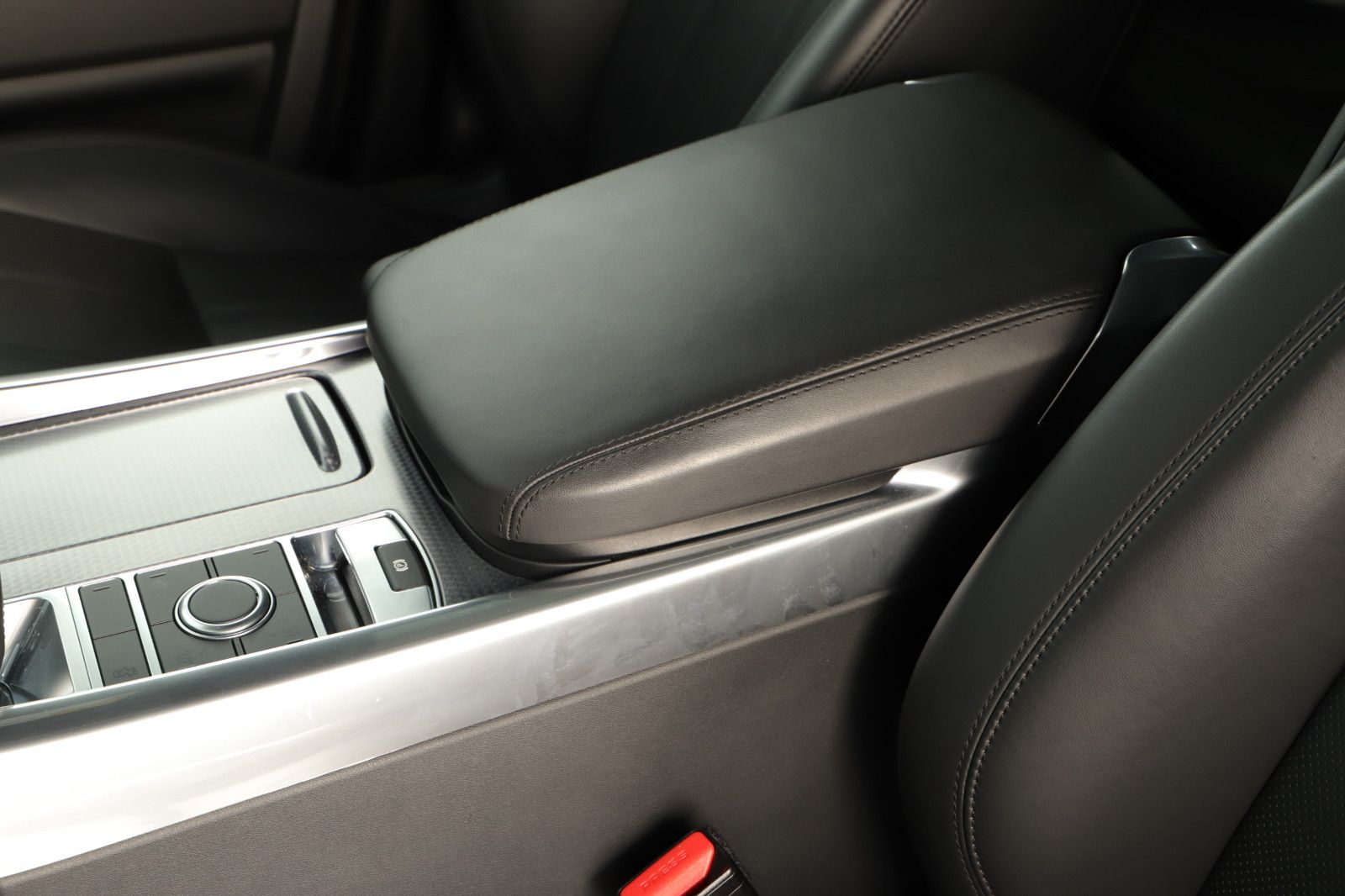 Land Rover Range Rover Sport 3.0 D300 HSE Dynamic foto 14