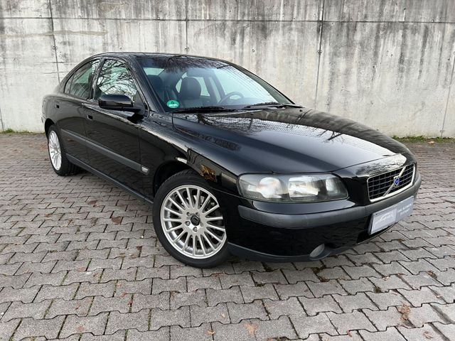 Volvo S60 2.4D Black Edition*TüvNeu*Standhzg*Leder*DPF