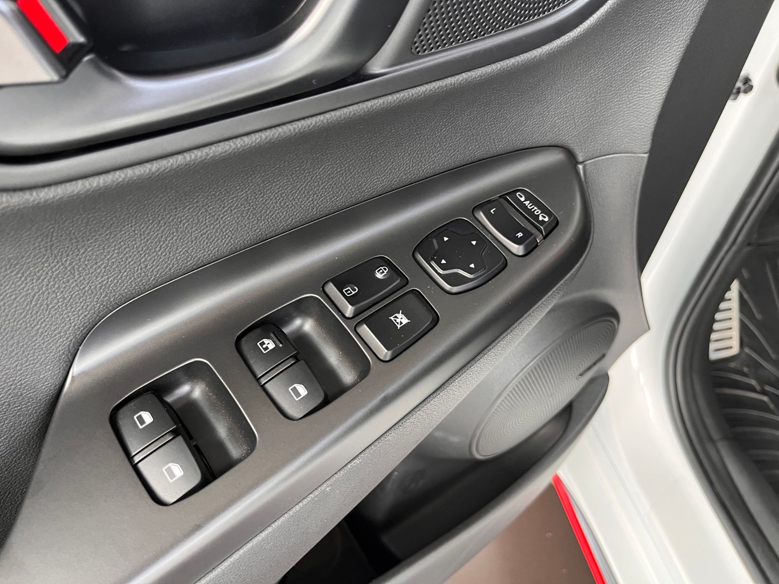 Fahrzeugabbildung Hyundai KONA N Performance 2WD KOMFORT LED NAV SHZ