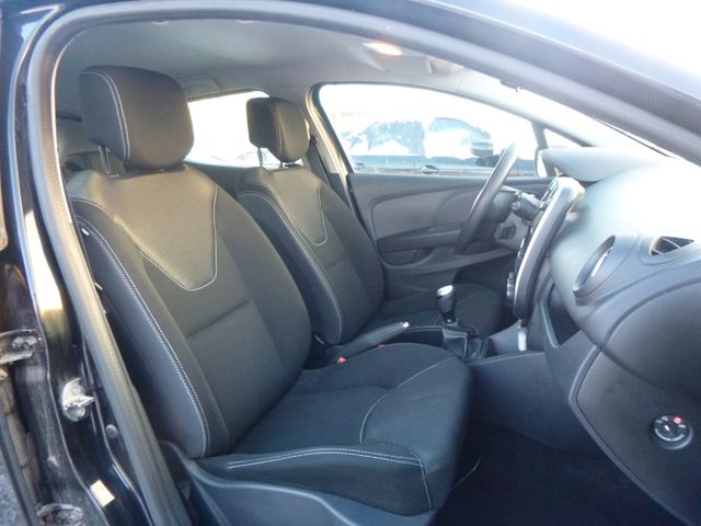 Fahrzeugabbildung Renault Clio IV Life >Navigation<