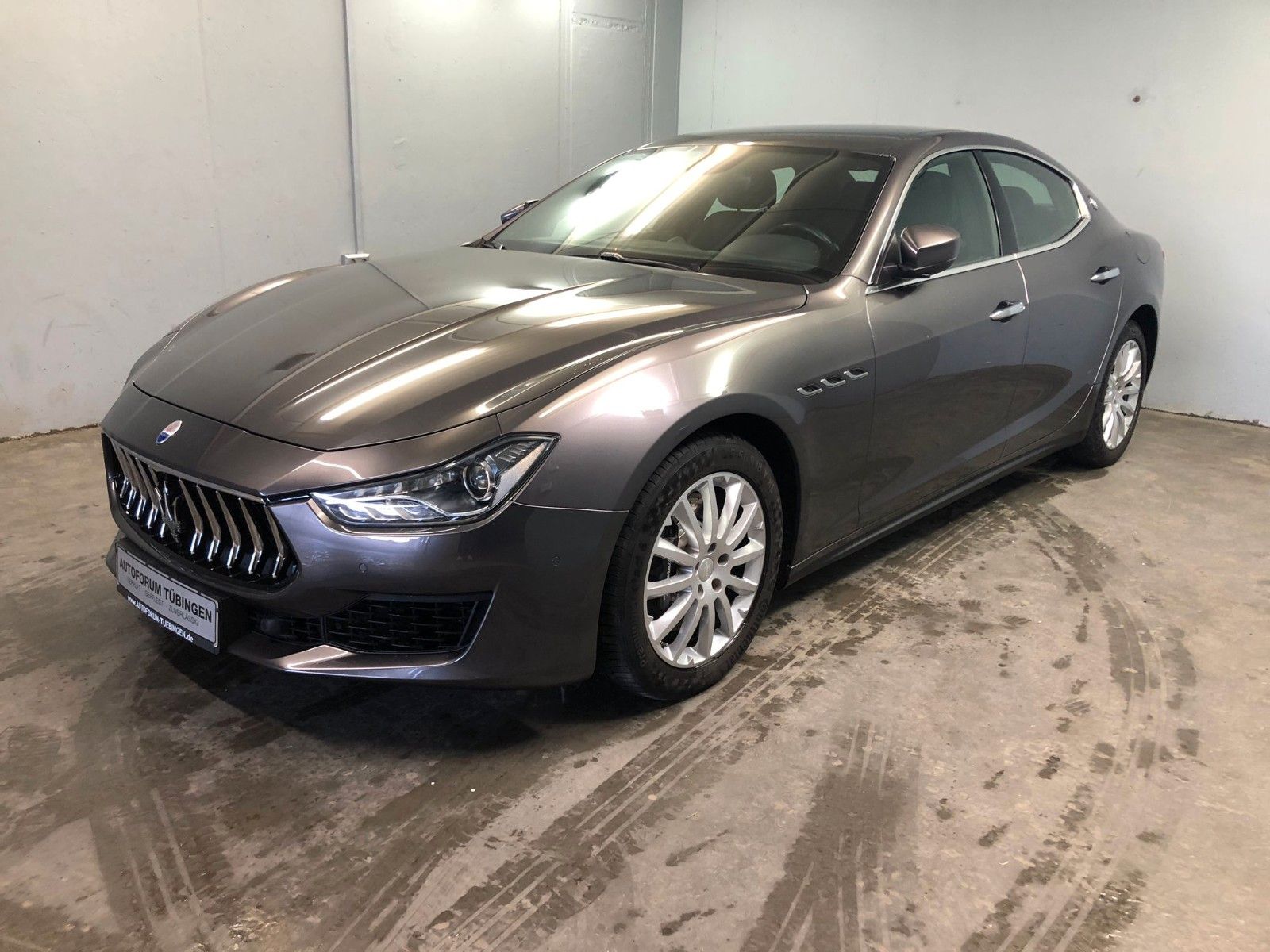 Fahrzeugabbildung Maserati Ghibli 3.0 V6 Automatik*KEYLESS*BUSINESS+*PREMIU