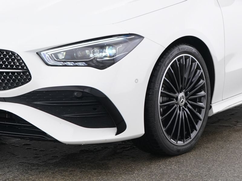 Fahrzeugabbildung Mercedes-Benz CLA 200 AMG Prem*Pano*Night*MultiBeam*360*Totwin