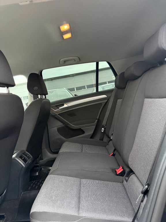 VW Golf - Bild 20