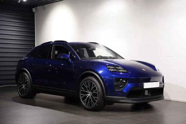 Porsche Macan Electric 4*LUFTFEDG*PANO*INNO*BOSE*22"