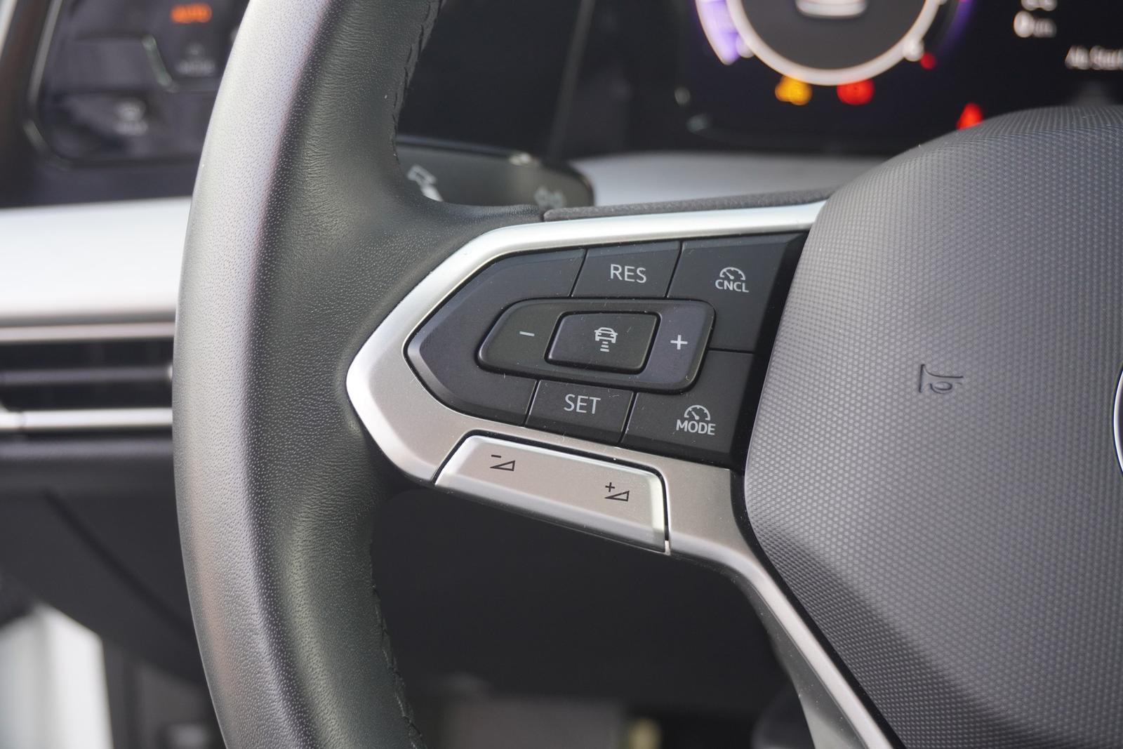 Volkswagen Golf VIII Variant 1.5 TSI Life LED ACC PDC DAB, миниатюра 21