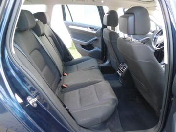 Volkswagen Passat Variant - 9