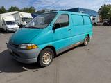 Toyota Hiace 2.4 Diesel manual no turbo - Toyota Hiace: D4d
