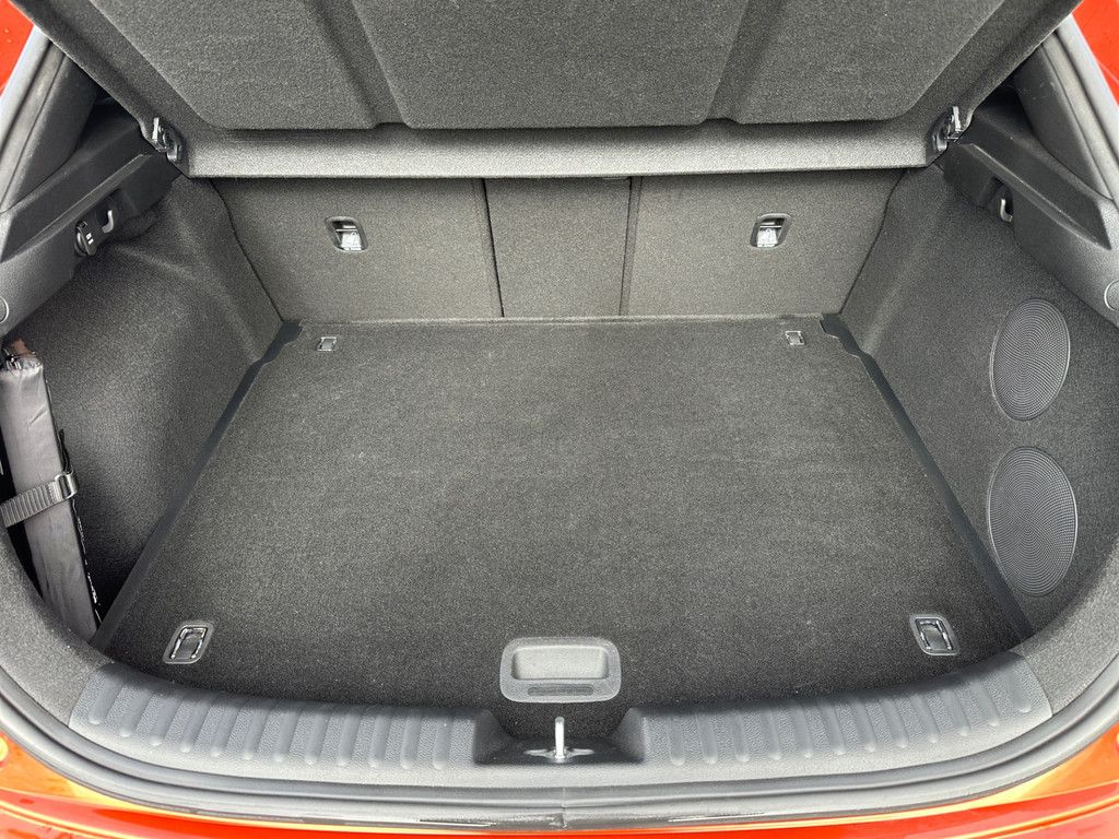 Fahrzeugabbildung Kia Xceed 1.6 T-GDI Platinum Edition