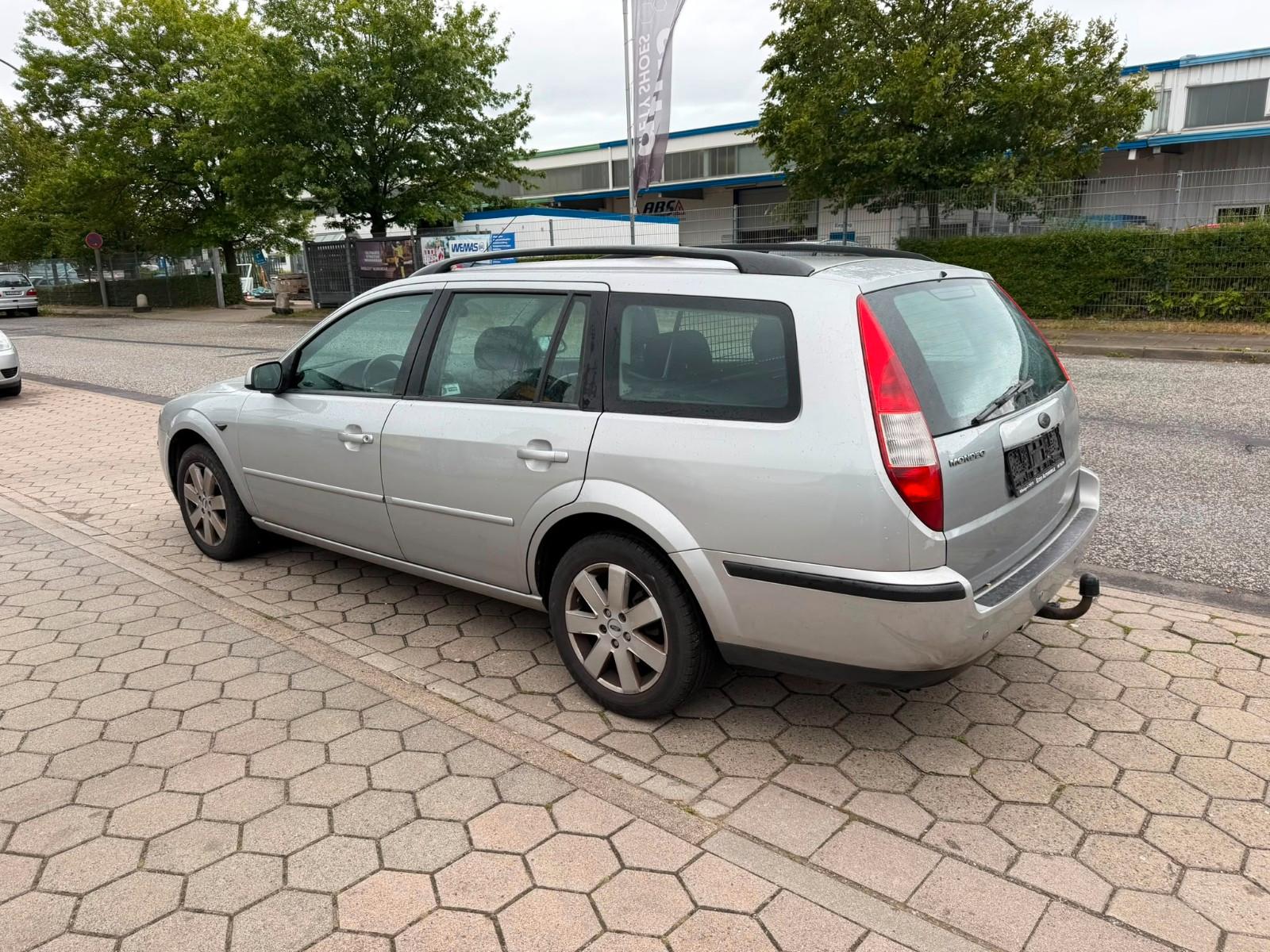 Ford Mondeo 2005 — салон