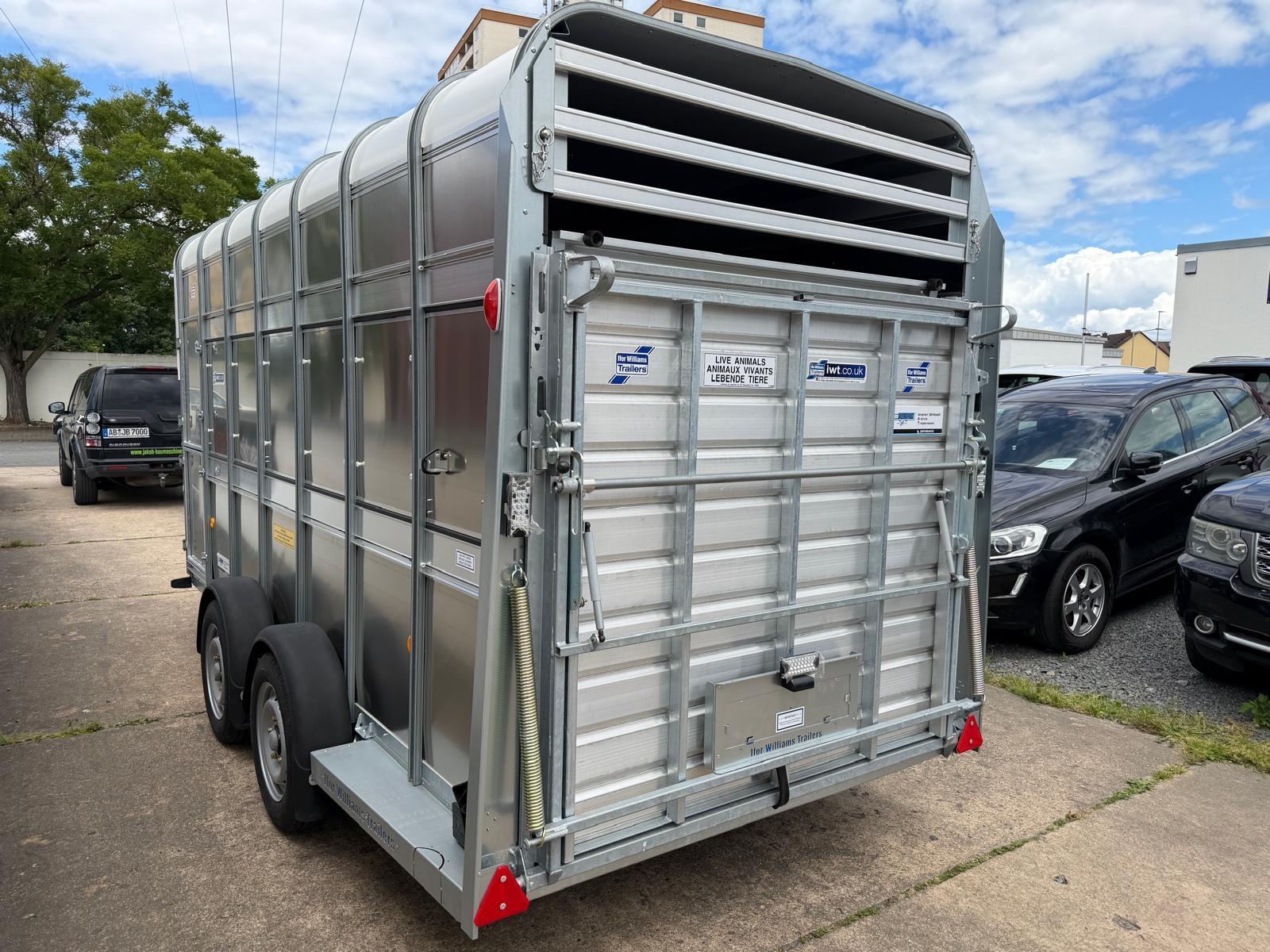 Ifor Williams TA510 14x7 Schafdeck+ 2 Deck + Vieh