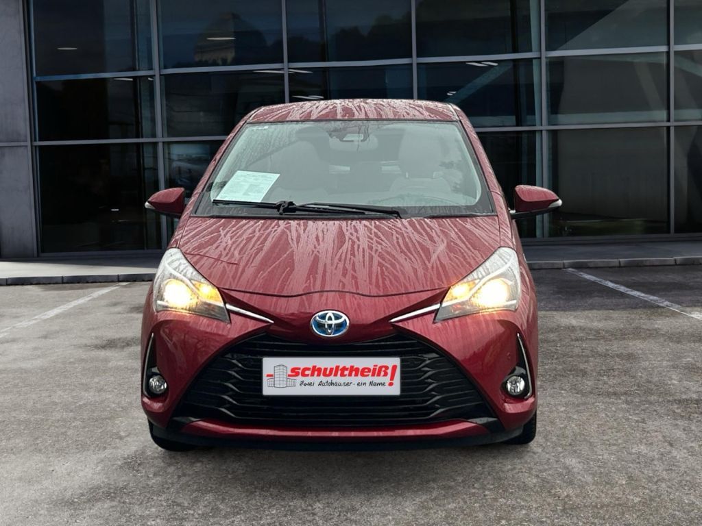 Fahrzeugabbildung Toyota Yaris Hybrid 1.5 VVT-i Comfort