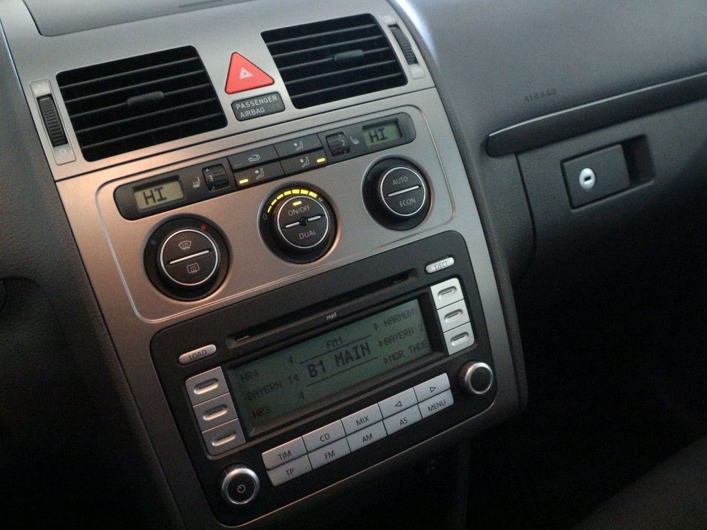 Fahrzeugabbildung Volkswagen Touran Cross 1.9 TDI Klimaautom Xenon PDC SHZ