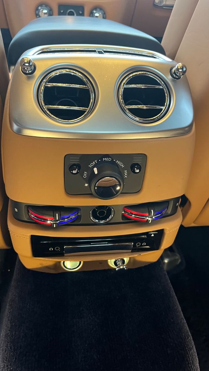 Rolls-Royce Ghost II Exclusiv 24-Zoll Starlighter LED HeadUp foto 5
