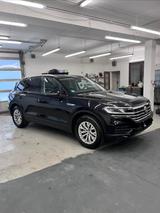 Volkswagen Touareg 3.0 V6 TDI 170kW 4MOTION Tiptronic - - VW Touareg Gebrauchtwagen in Frankfurt