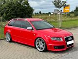 Audi RS4 B7 Avant 4.2 V8 Misano Rot Schale... - Audi RS4: 2.7