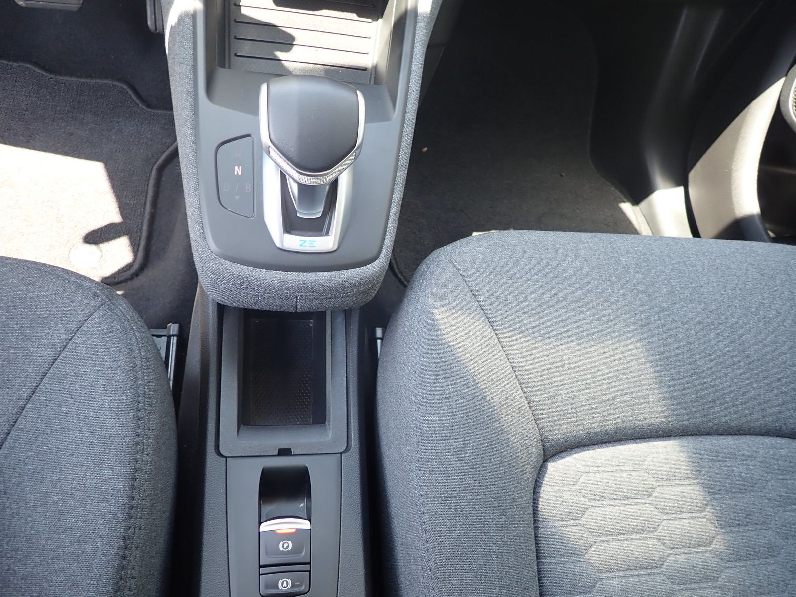 Fahrzeugabbildung Renault ZOE Experience 50 KW/NAVI;EPH/Batterie-Kauf