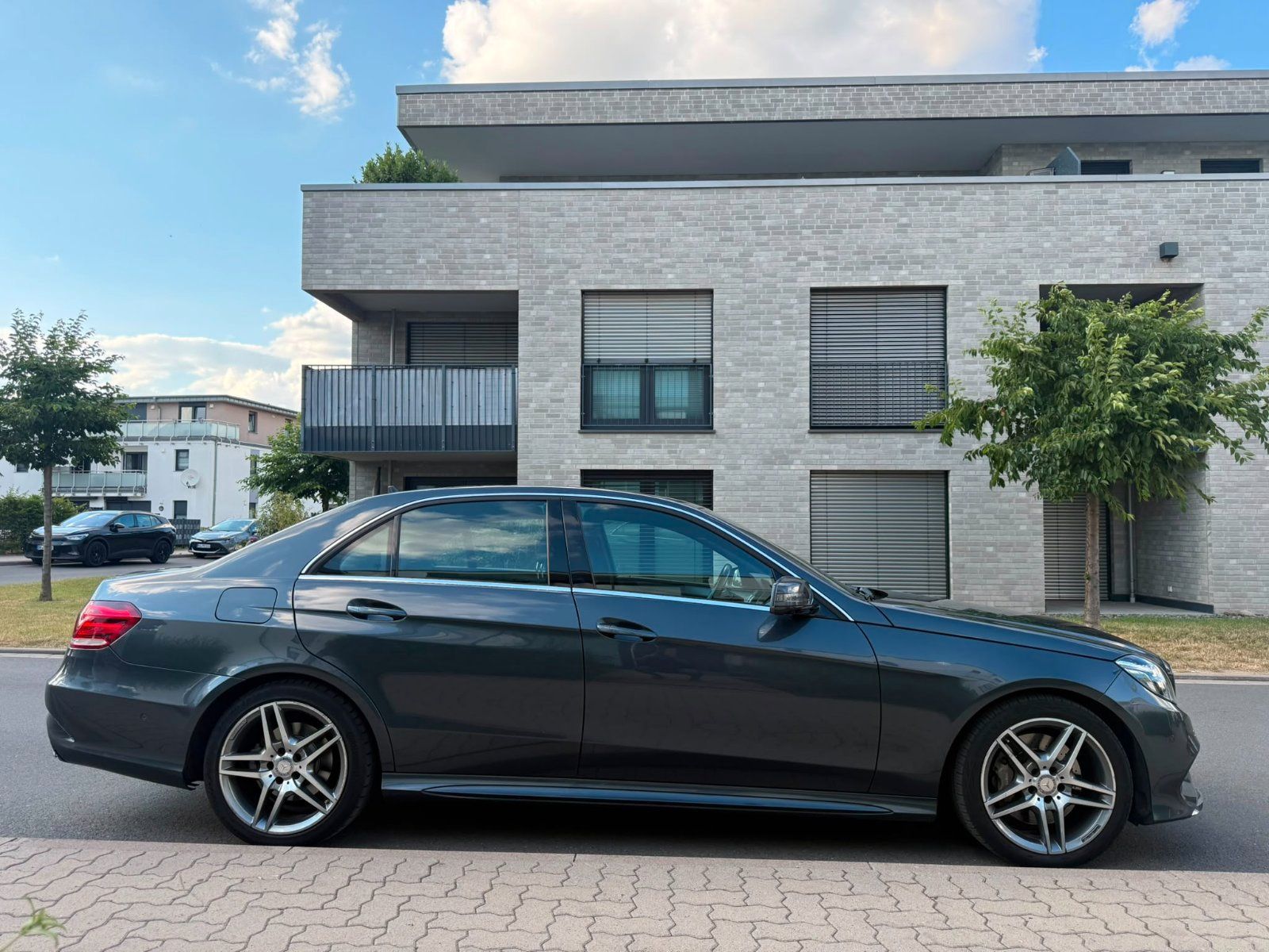 MERCEDES-BENZ Mercedes E350 Limousine