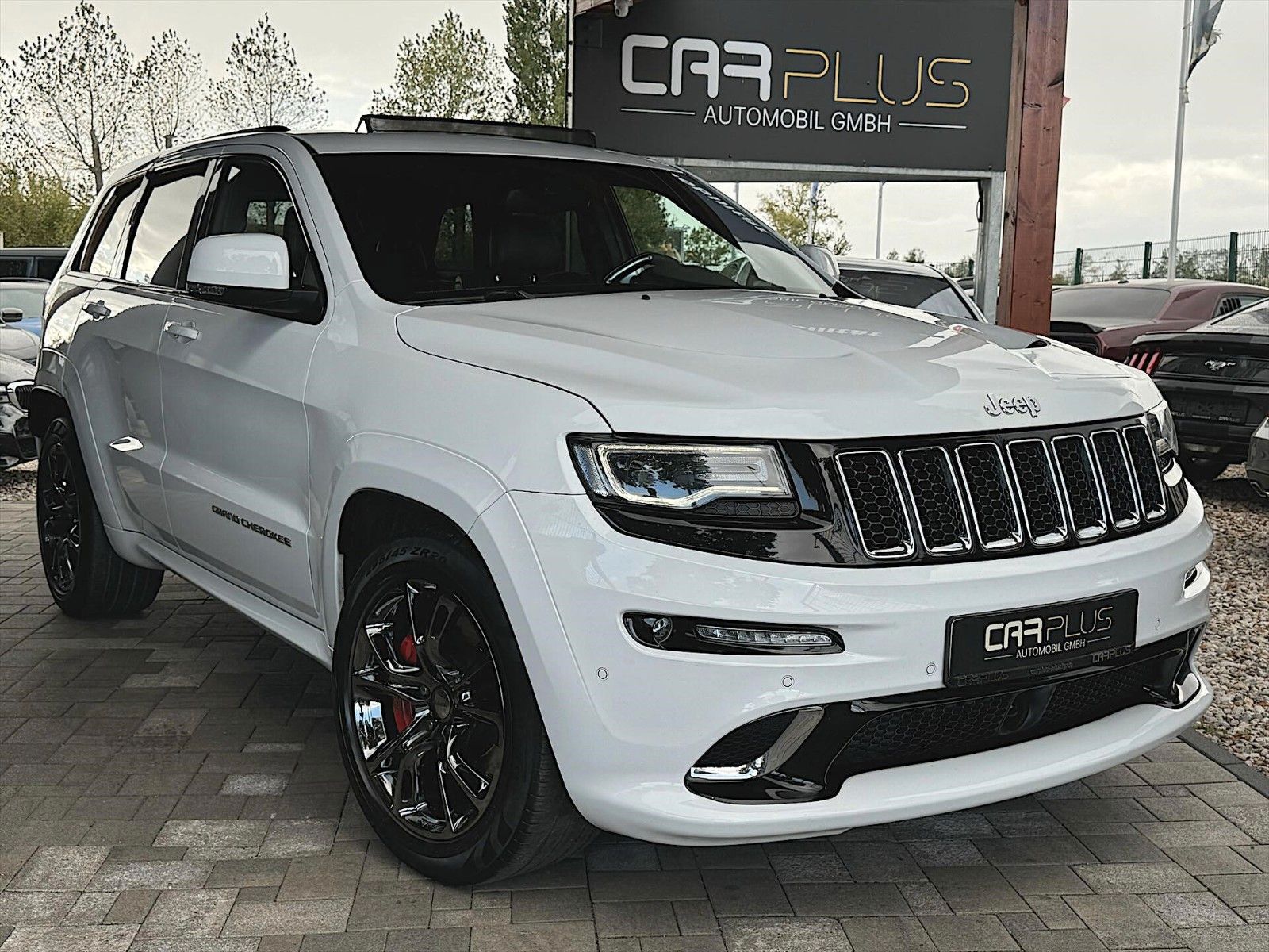 Fahrzeugabbildung Jeep Grand Cherokee 6.4 V8 HEMI SRT *EU Modell*Pano*