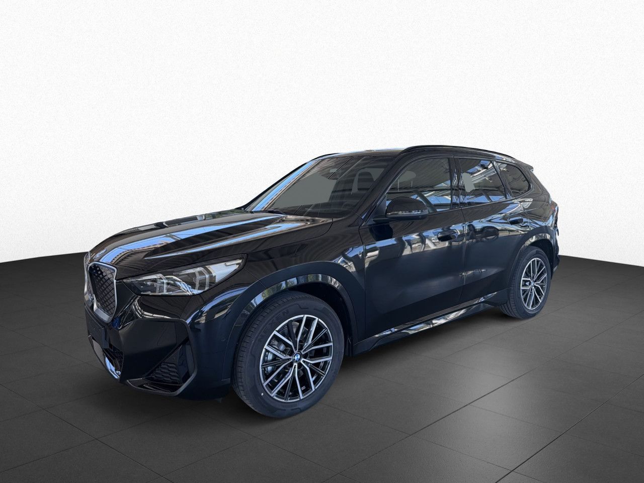 BMW iX1 - Bild 3