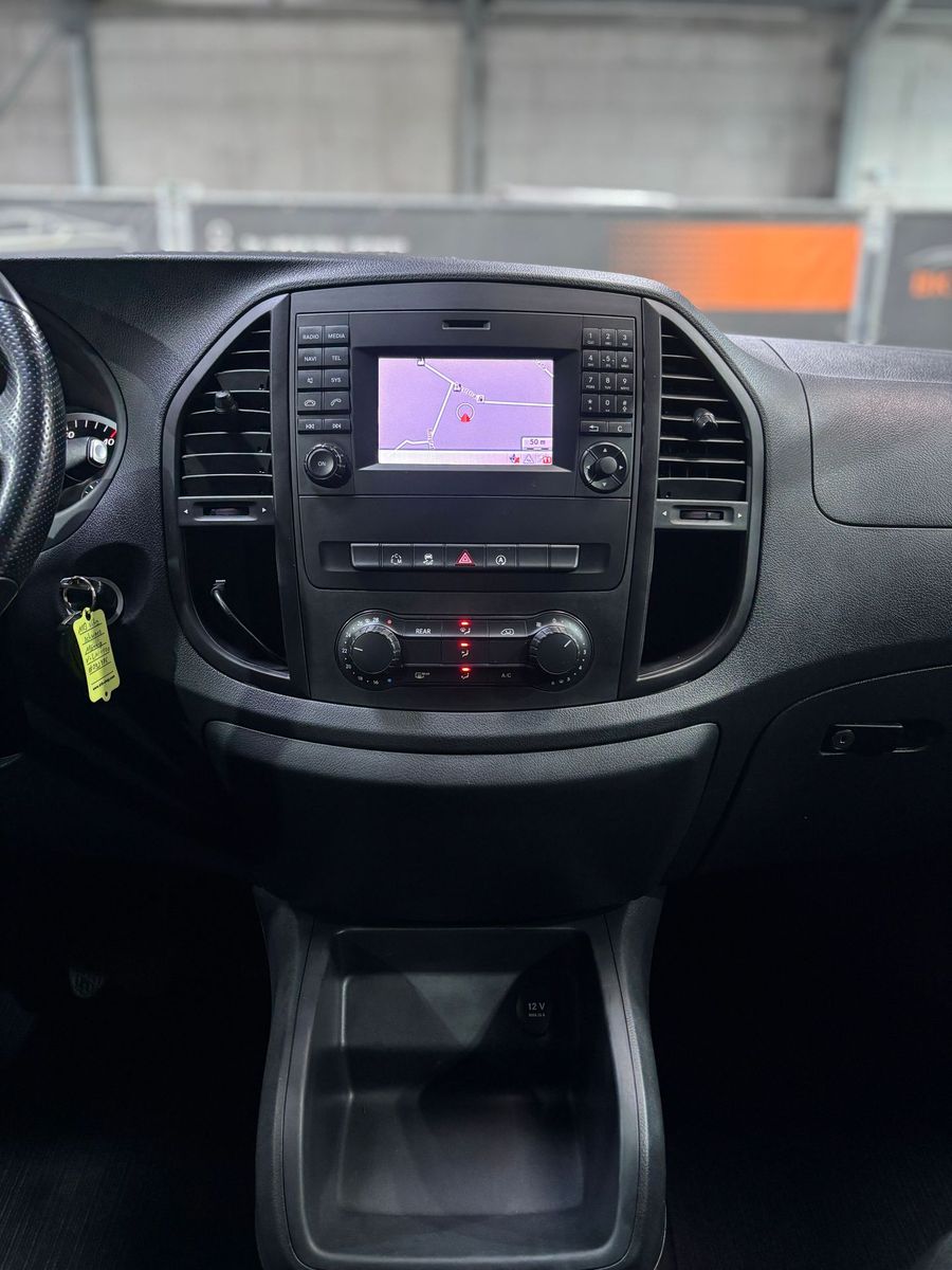 Fahrzeugabbildung Mercedes-Benz Vito Tourer 119 CDI Pro 4MATIC lang#LED#Kamera