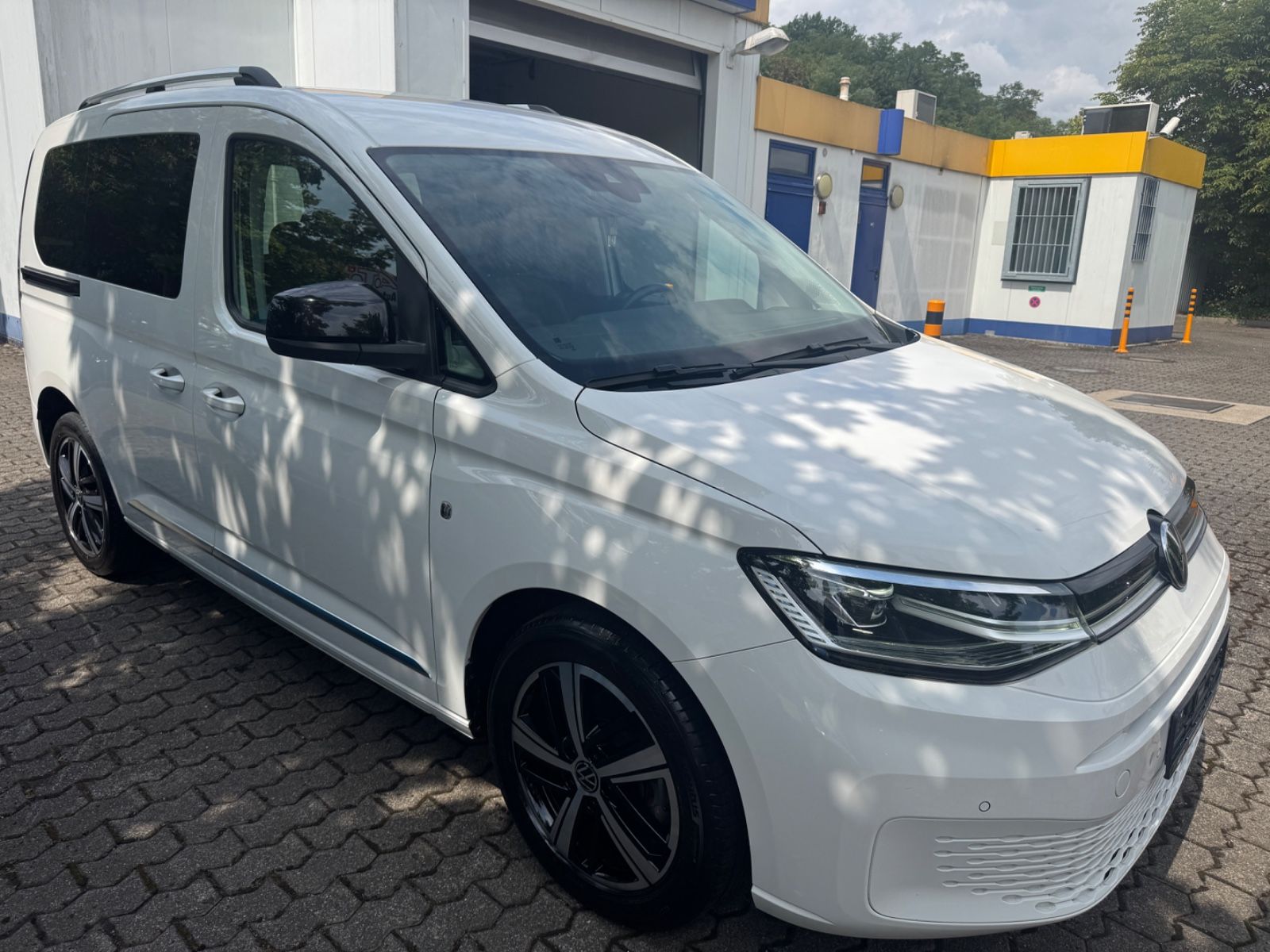 Fahrzeugabbildung Volkswagen Caddy Style NAVI+LED+ACC+LANE+ALCANTARA