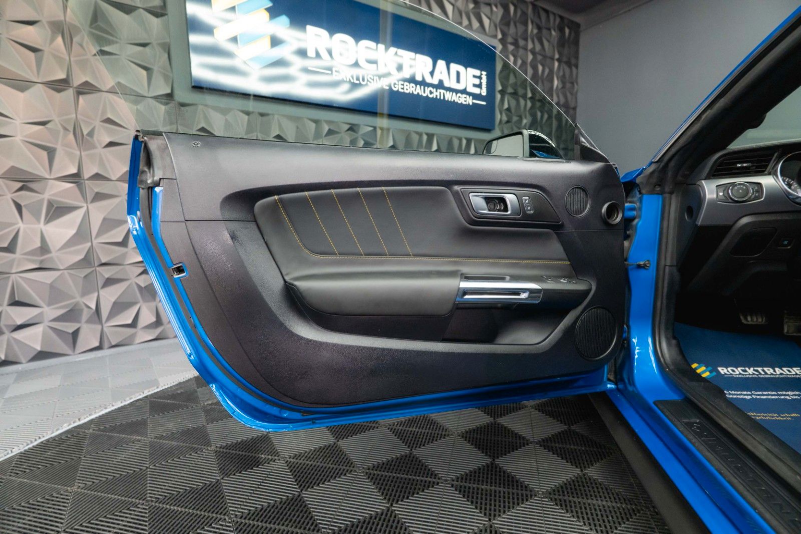 Fahrzeugabbildung Ford Mustang Shelby GT 500 Coupe Performance LED