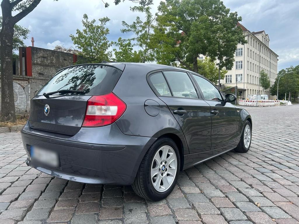 BMW 120
