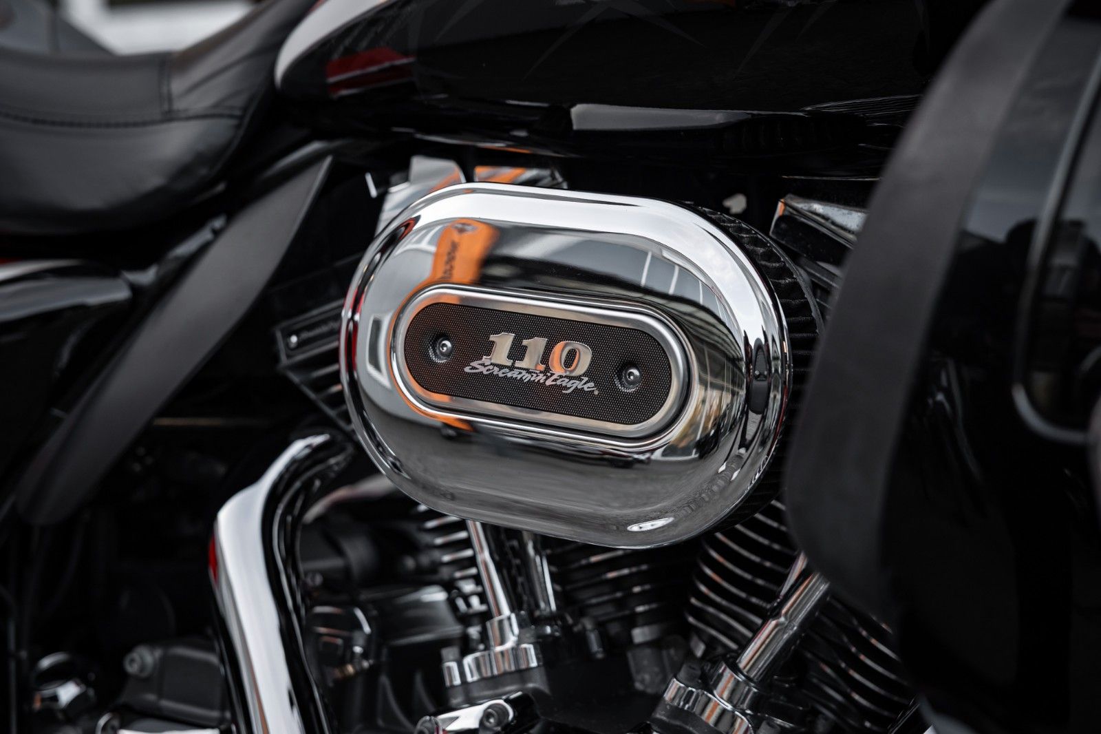 Fahrzeugabbildung Harley-Davidson CVO FLHTCUSE Ultra Classic Electra Glide