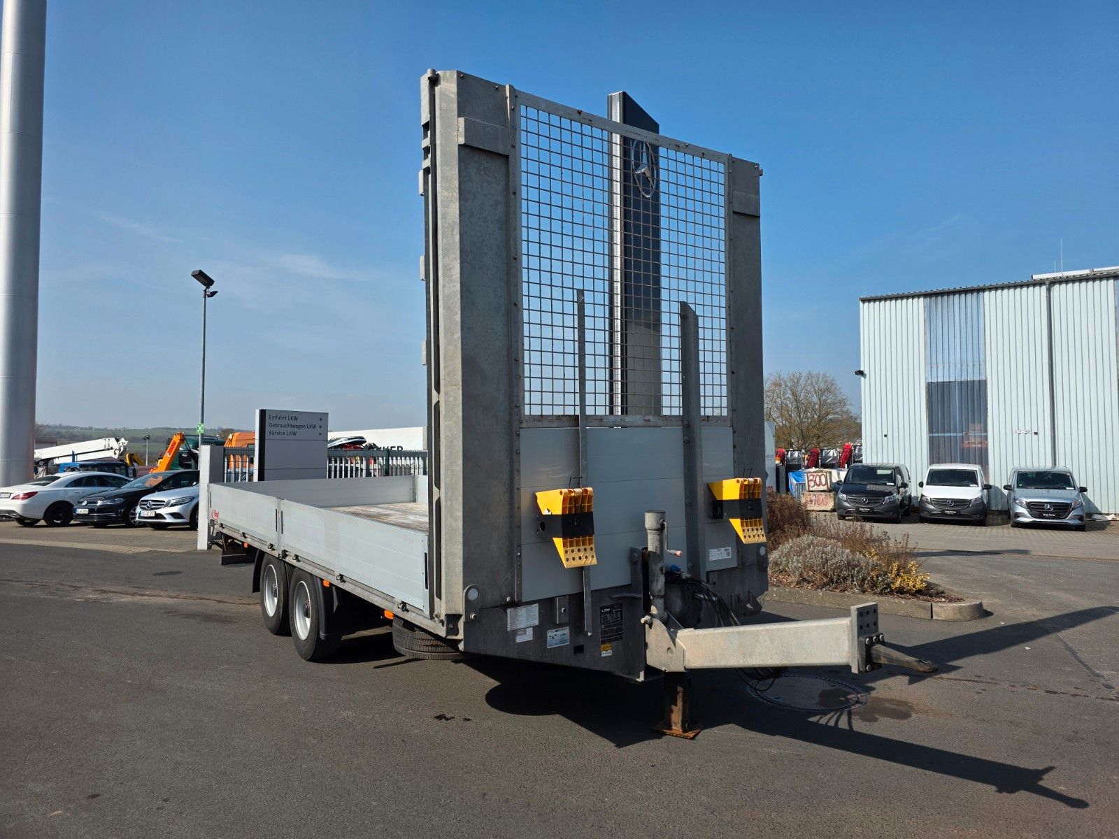Fahrzeugabbildung Fliegl TPS 119 GFA-Achsen Auffahrrampen Knorr ABS