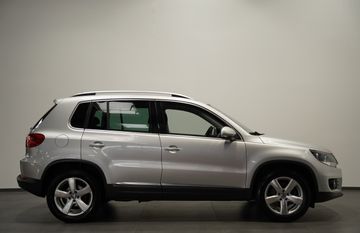 Volkswagen Tiguan - 4