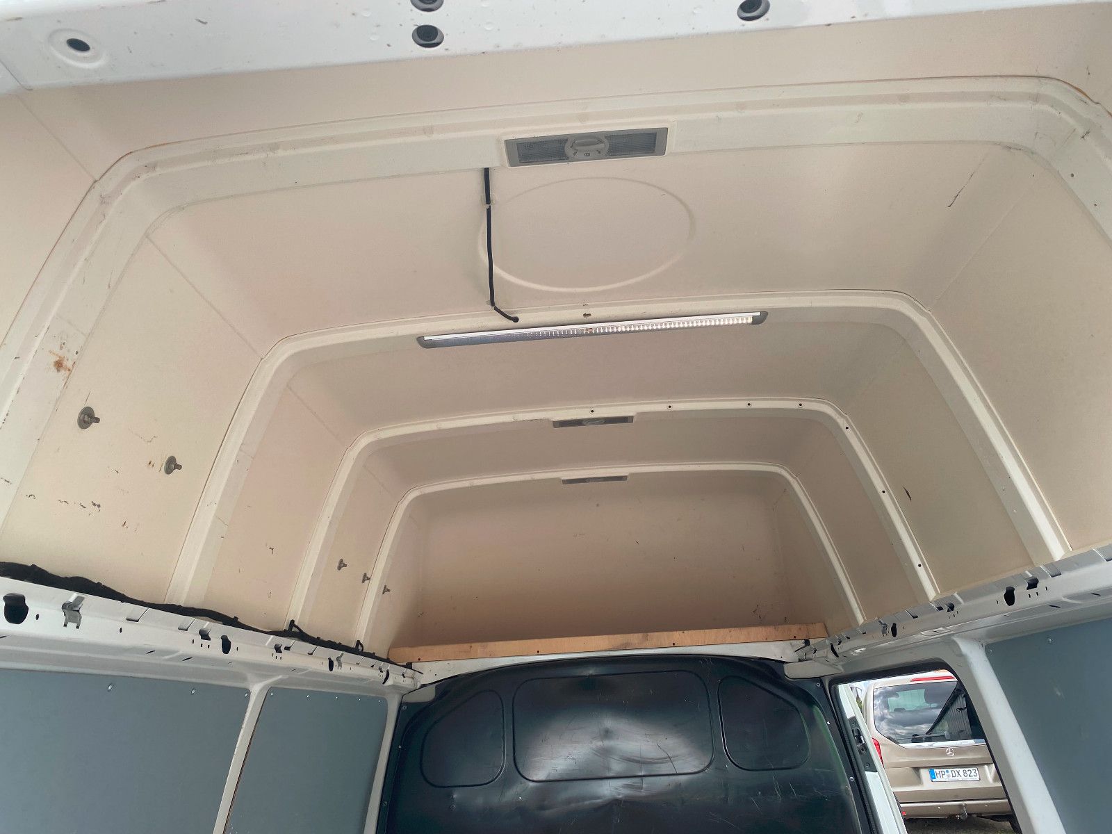 Fahrzeugabbildung Volkswagen T6 Transporter Kasten Hochdach lang,AHK