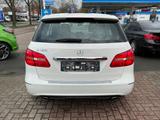 Mercedes-Benz B 180 SHZ BT PDC NAVI - gebrauchte Mercedes-Benz B 180 aus dem Jahr 2013