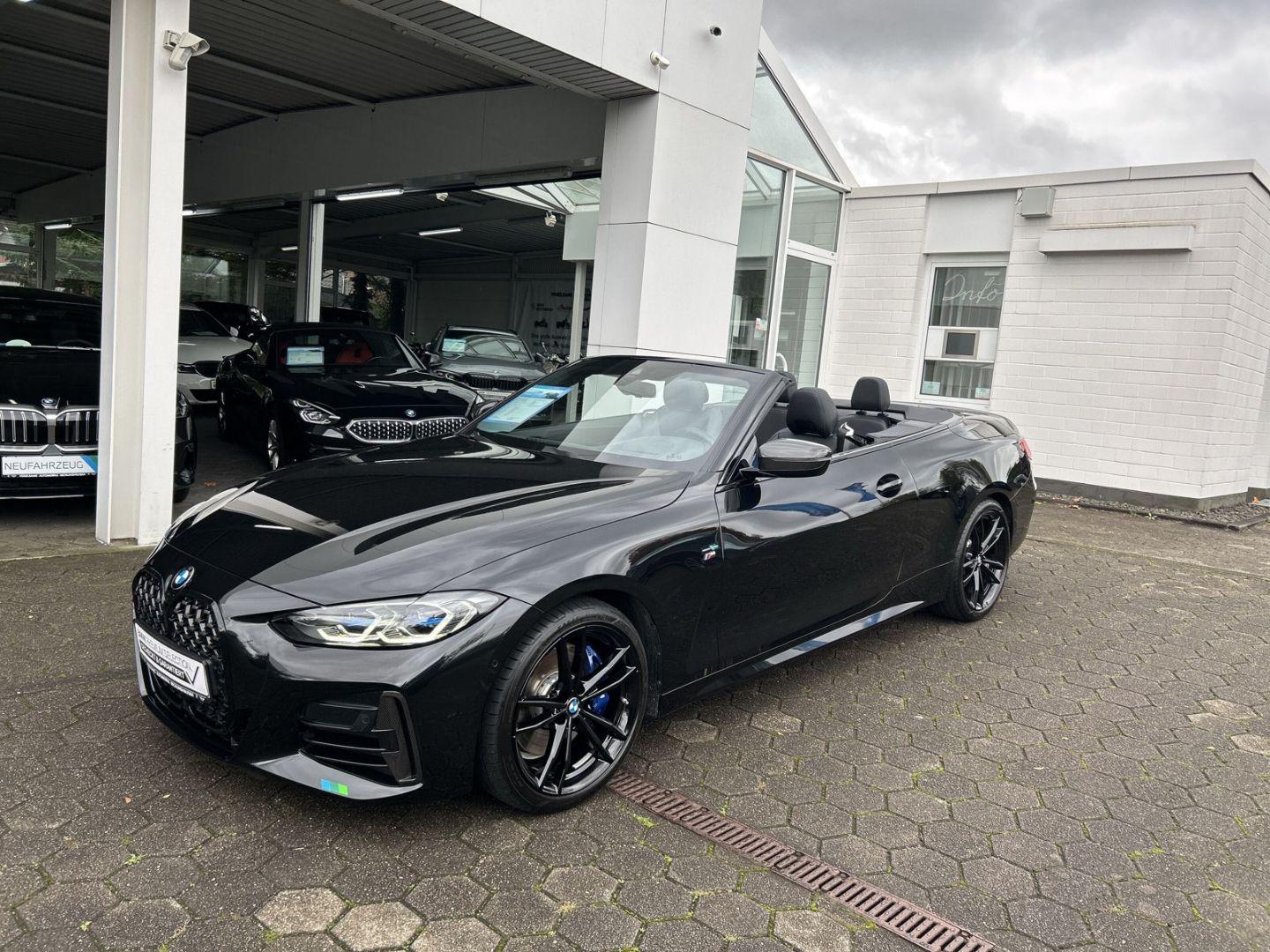 Fahrzeugabbildung BMW M440i Cabrio,Laserlicht,HeadUp,Rückfahrk.,19''LM