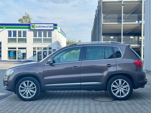 Volkswagen Tiguan Sport&Style BMT 1.Hand Pano St-Hzg. Leder